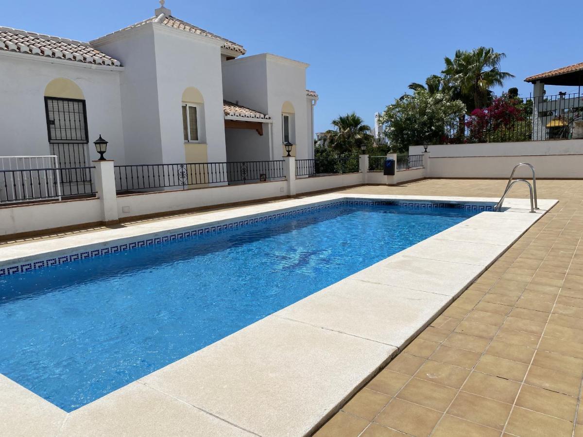 Chimenea Pinar 2 Apartments Casasol Нерха Екстер'єр фото